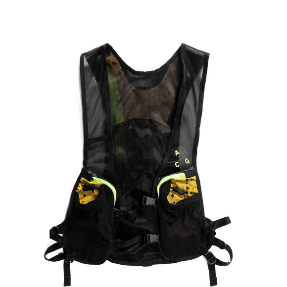 acg hydration vest